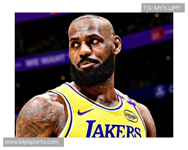 詹姆斯团队分析去年季前备战过度消耗导致其12月状态下滑