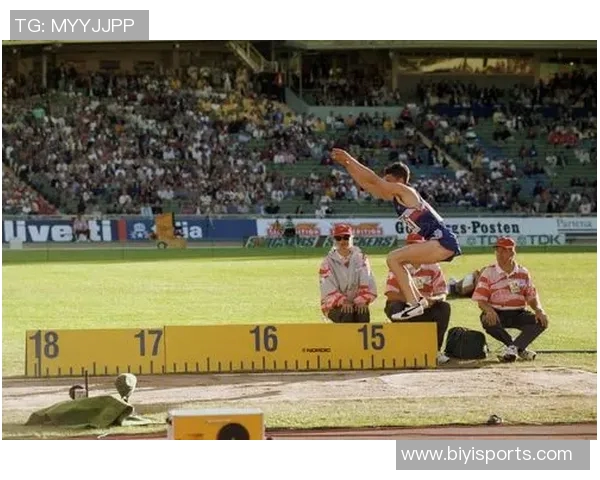 爱德华兹双撤步后再跳一步是否算走步引发热议