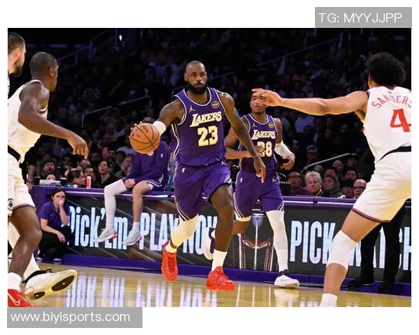 徐静雨分析詹姆斯与乔丹的差距湖人争冠前景仍需谨慎评估 徐静雨分析詹姆斯与乔丹的差距湖人争冠前景仍需谨慎评估