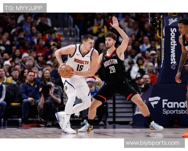 拉梅洛鲍尔表现平平19投6中三分球命中率低迷仍砍下20分5篮板8助攻