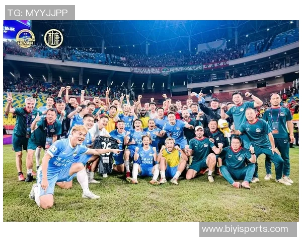 河南球迷热情高涨足协杯决赛现场人潮涌动北京球迷人数相对较少